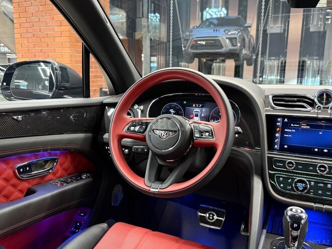 Bentley Bentayga 2023, 10,000 km - 4.0 l - Bakı