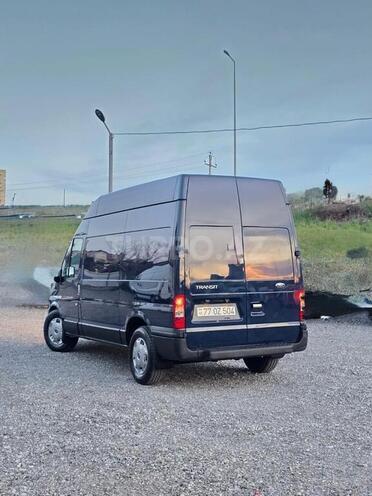 Ford Transit 2011, 269,000 km - 2.2 l - Quba