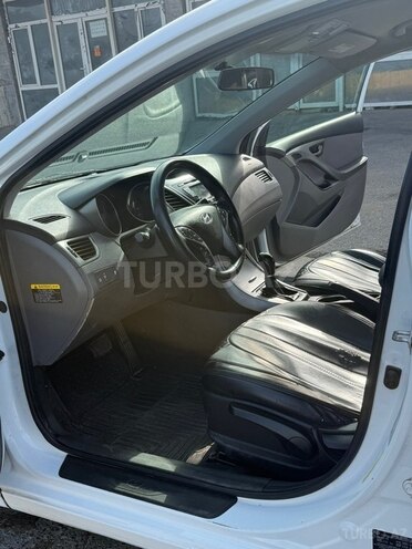 Hyundai Elantra 2015, 144,841 km - 1.8 l - Bakı