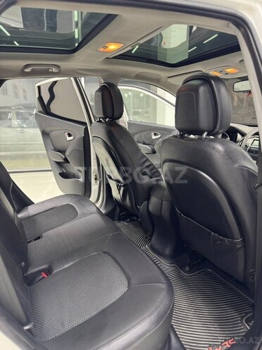 Hyundai ix35 2013, 255,000 km - 2.0 л - Bakı