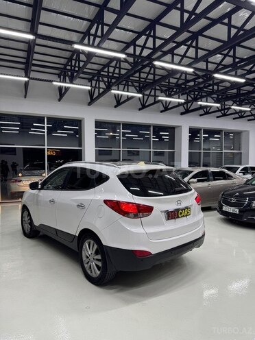 Hyundai ix35 2013, 255,000 km - 2.0 л - Bakı
