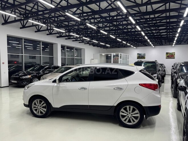Hyundai ix35 2013, 255,000 km - 2.0 л - Bakı