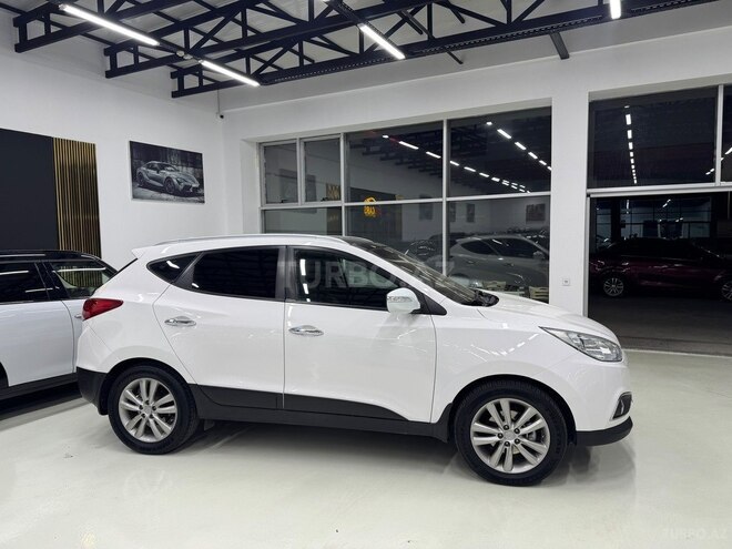 Hyundai ix35 2013, 255,000 km - 2.0 л - Bakı