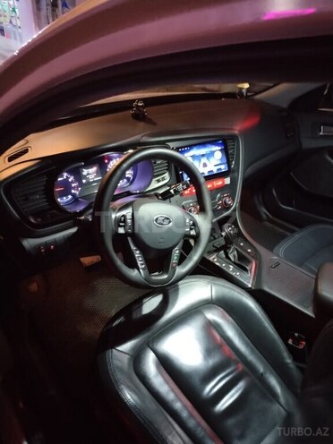 Kia K5 2010, 175,000 km - 2.0 l - Şəki