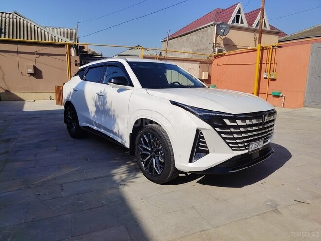 Changan  2025, 31,700 km - 1.5 l - Bakı