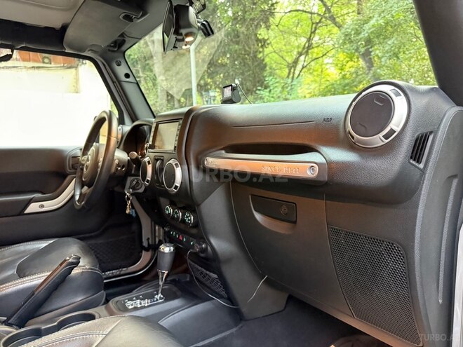 Jeep Wrangler 2015, 125,000 km - 3.6 л - Bakı