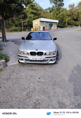 BMW 525 2001, 312,000 km - 2.5 l - Zaqatala