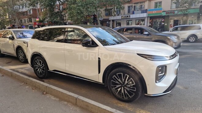 Changan  2025, 24,000 km - 1.5 l - Bakı