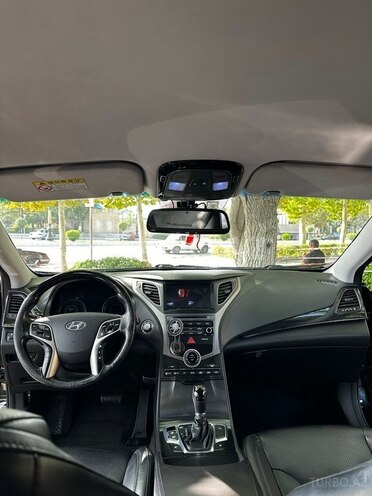 Hyundai Grandeur 2015, 409,000 km - 2.2 l - Yevlax