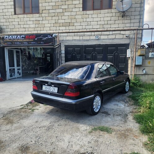 Mercedes C 200 1998, 226,000 km - 2.0 l - Salyan