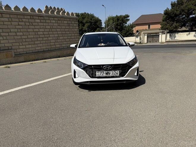 Hyundai i20 2023, 32,000 km - 1.0 л - Bakı
