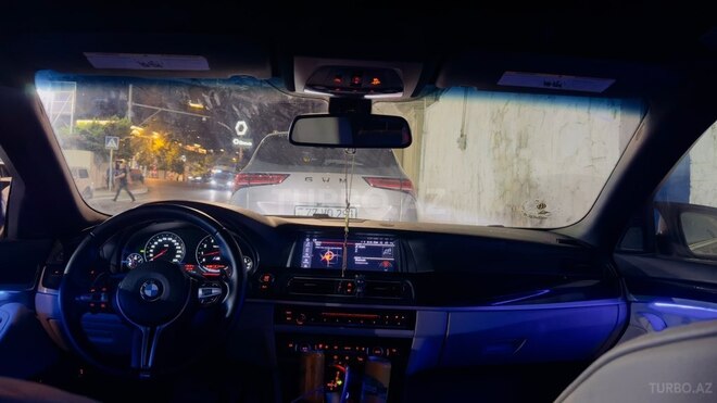 BMW 528 2013, 270,000 km - 2.0 l - Bakı