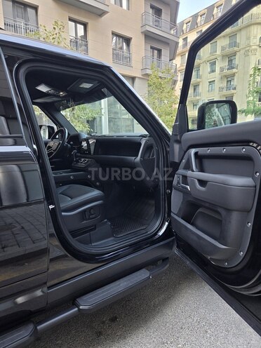 Land Rover Defender 2024, 22,800 km - 2.0 l - Bakı