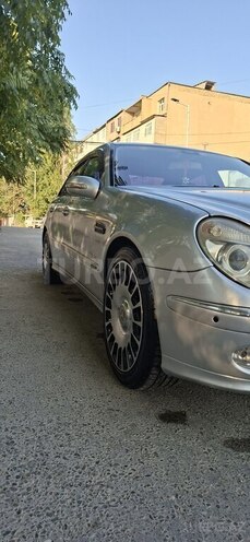 Mercedes E 270 2002, 389,300 km - 2.7 l - Bakı