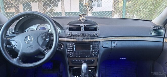 Mercedes E 270 2002, 389,300 km - 2.7 l - Bakı