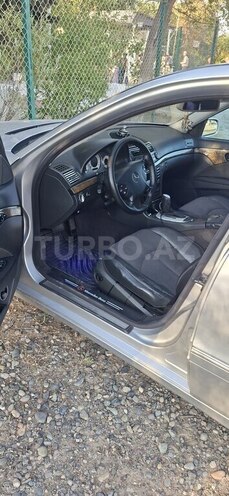 Mercedes E 270 2002, 389,300 km - 2.7 l - Bakı