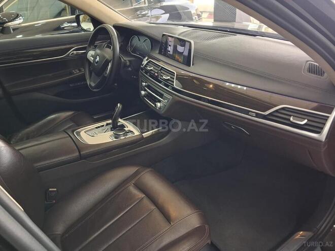 BMW 730 2017, 242,400 km - 3.0 л - Bakı