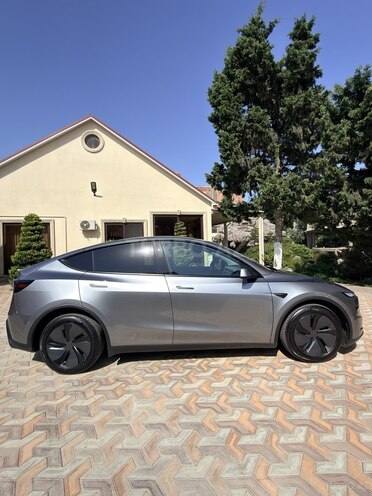 Tesla Model Y 2025, 3,790 km - 0.0 л - Bakı
