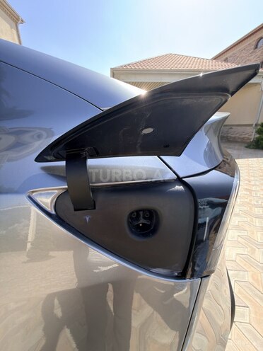 Tesla Model Y 2025, 3,790 km - 0.0 л - Bakı