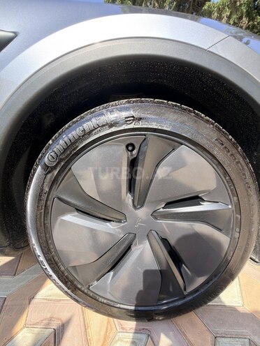 Tesla Model Y 2025, 3,790 km - 0.0 л - Bakı