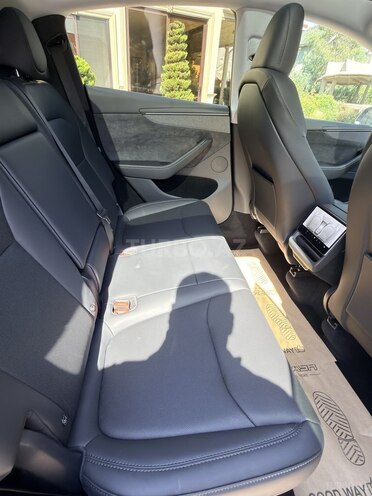 Tesla Model Y 2025, 3,790 km - 0.0 л - Bakı