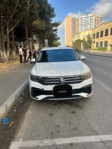 Volkswagen Tiguan 2021, 104,000 km - 1.4 л - Bakı