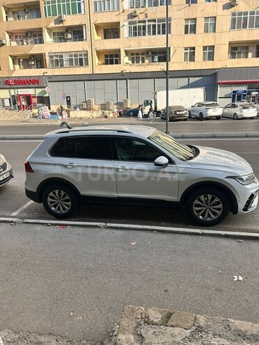 Volkswagen Tiguan 2021, 104,000 km - 1.4 л - Bakı