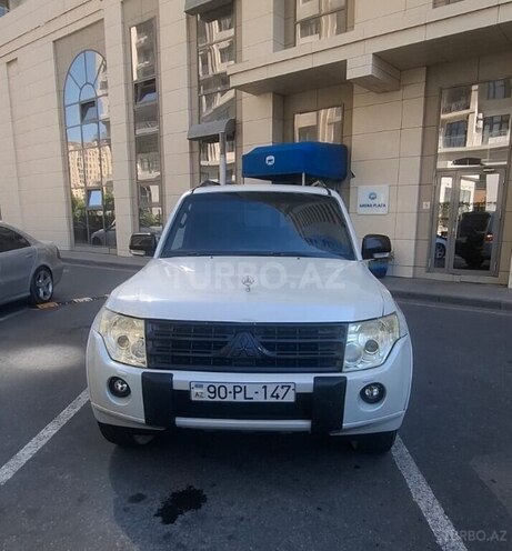 Mitsubishi Pajero 2010, 327,000 km - 3.5 l - Bakı