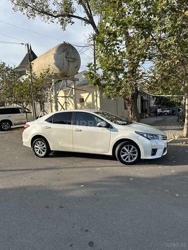 Toyota Corolla 2013, 179,000 km - 1.6 l - Gəncə