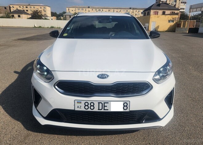 Kia  2021, 147,000 km - 1.6 l - Salyan