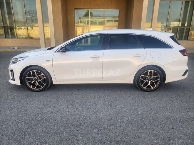 Kia  2021, 147,000 km - 1.6 l - Salyan