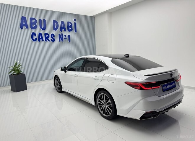 Toyota Camry 2025, 16,600 km - 2.0 л - Bakı
