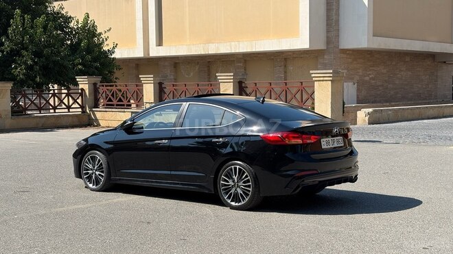 Hyundai Avante 2017, 114,000 km - 1.6 l - Bakı