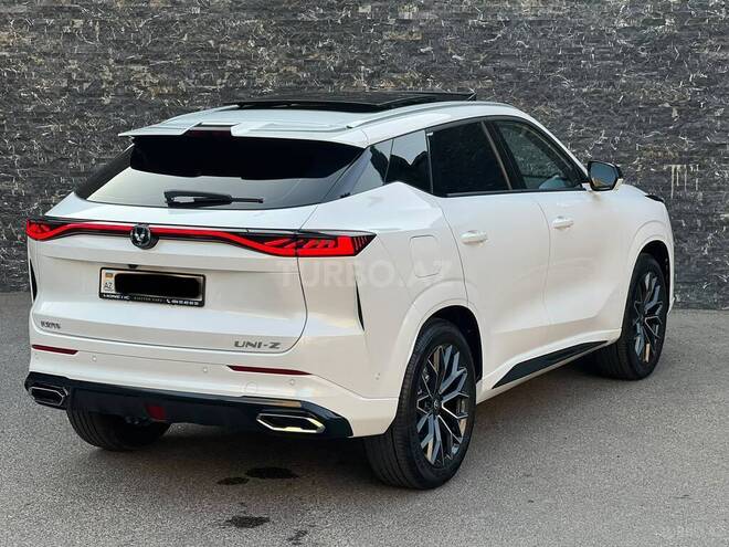 Changan  2025, 22,000 km - 1.5 л - Bakı