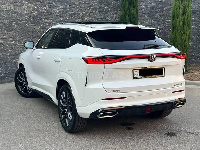 Changan  2025, 22,000 km - 1.5 л - Bakı