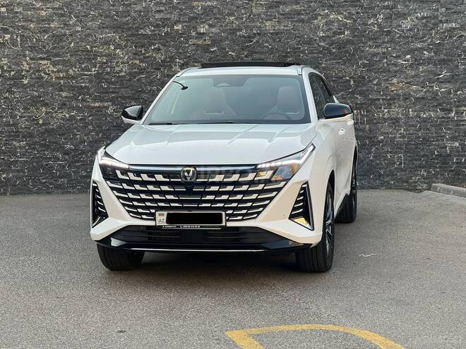 Changan  2025, 22,000 km - 1.5 л - Bakı