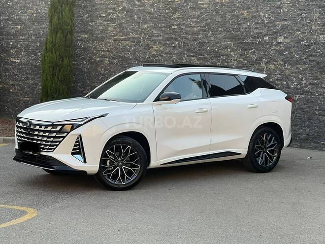 Changan  2025, 22,000 km - 1.5 л - Bakı