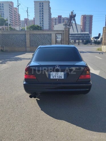 Mercedes C 240 1999, 280,000 km - 2.4 l - Bakı