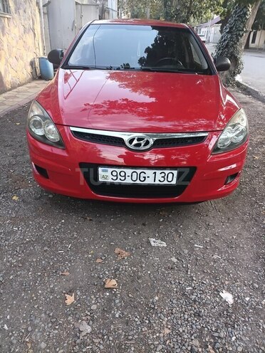 Hyundai i30 2009, 370,000 km - 1.4 л - Gəncə