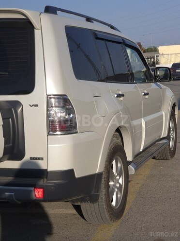 Mitsubishi Pajero 2007, 182,000 km - 3.0 л - Sumqayıt
