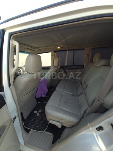 Mitsubishi Pajero 2007, 182,000 km - 3.0 л - Sumqayıt