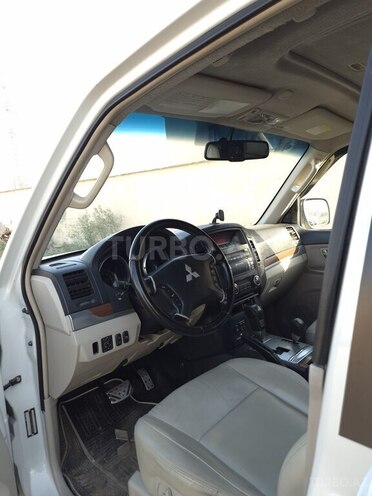 Mitsubishi Pajero 2007, 182,000 km - 3.0 л - Sumqayıt