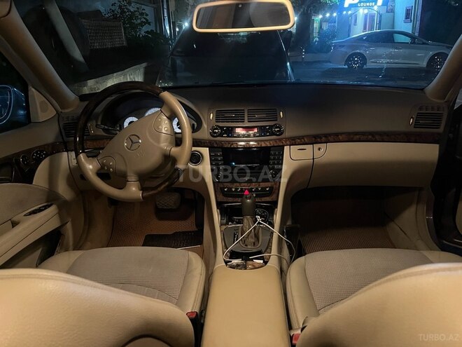 Mercedes E 350 2006, 290,000 km - 3.5 l - Bakı