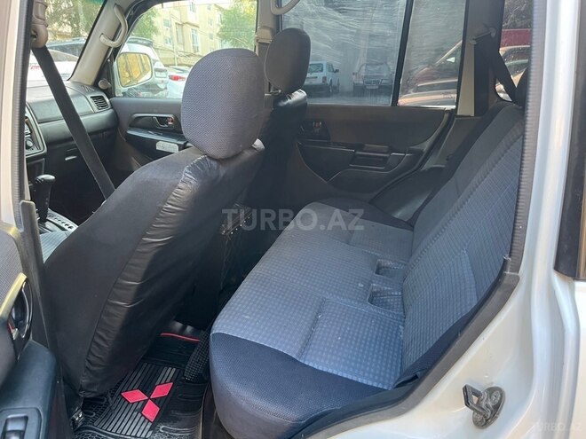 Mitsubishi Pajero io 2000, 235,000 km - 1.8 л - Bakı