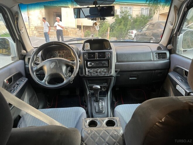 Mitsubishi Pajero io 2000, 235,000 km - 1.8 л - Bakı