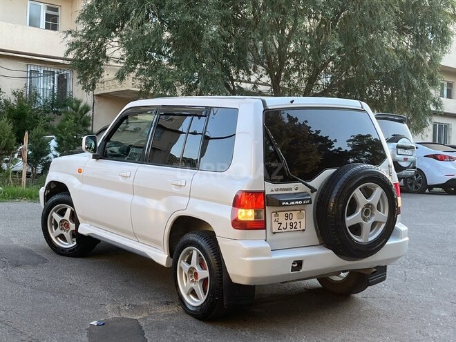 Mitsubishi Pajero io 2000, 235,000 km - 1.8 л - Bakı