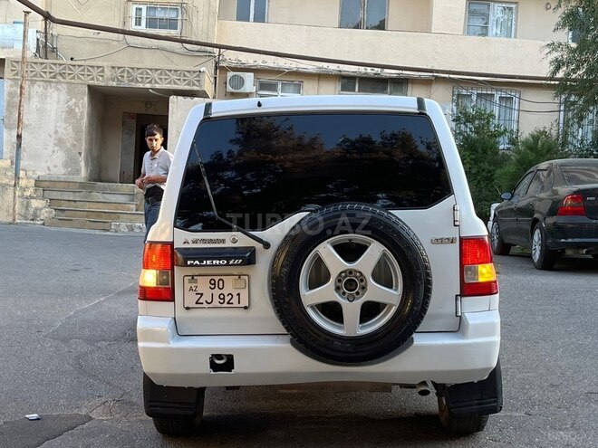 Mitsubishi Pajero io 2000, 235,000 km - 1.8 л - Bakı