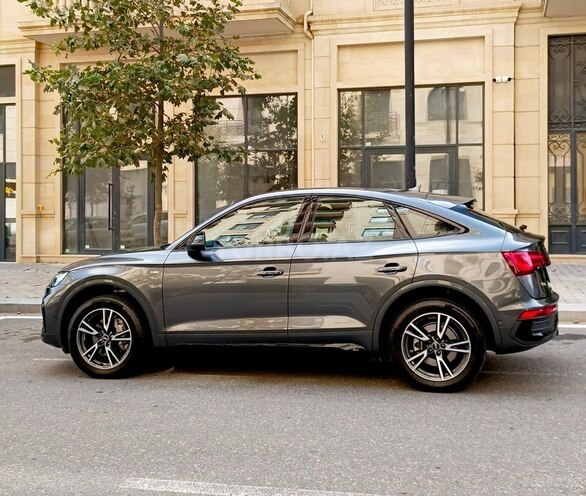 Audi Q5 2021, 18,500 km - 2.0 l - Bakı
