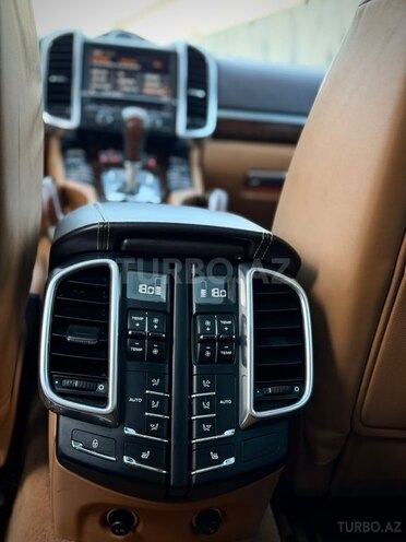 Porsche Cayenne Turbo 2011, 129,000 km - 4.8 л - Bakı