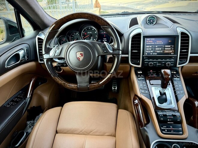 Porsche Cayenne Turbo 2011, 129,000 km - 4.8 л - Bakı